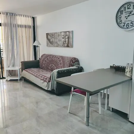 Casa Royal Cristianos Center *